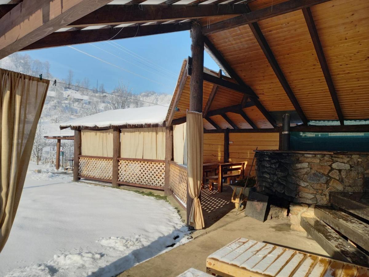 Садиба Райський Куточок Synevyr Esterno foto